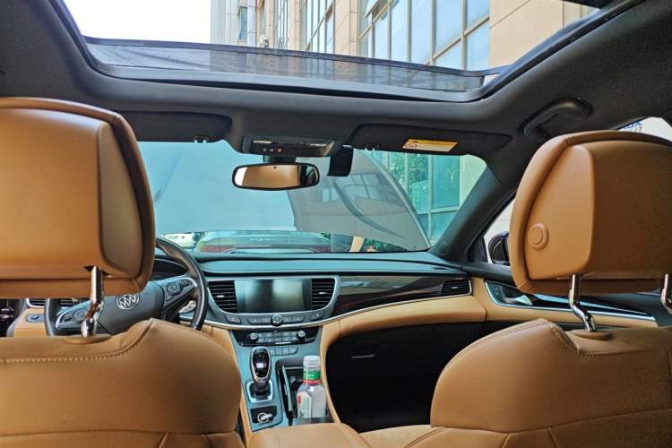 Used Buick LaCrosse 2016 28T Elite Model Headliner