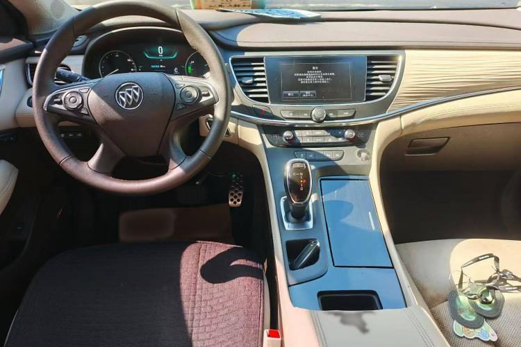 Used Buick LaCrosse 2016 30H Luxury Version Interior 1