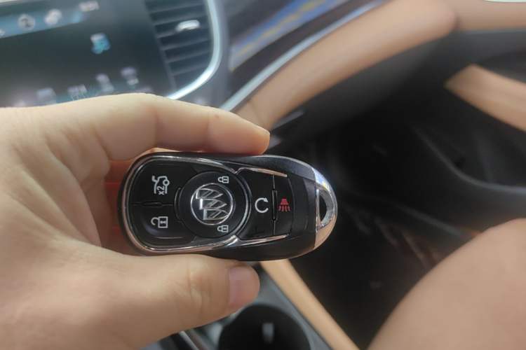 Used Buick LaCrosse 2016 28T Luxury Version Interior 1