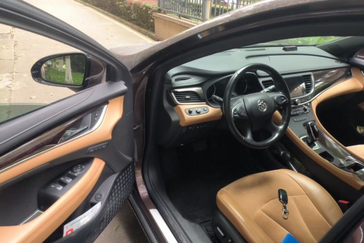Used Buick LaCrosse 2016 20T Luxury Model Interior 3