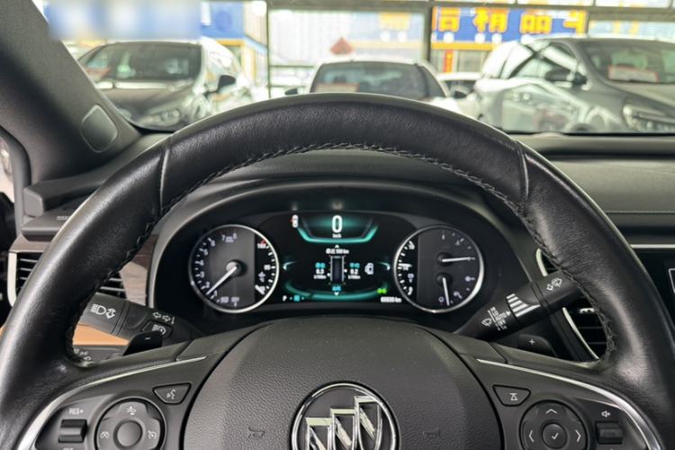 Used Buick LaCrosse 2016 28T Luxury Version Interior 4