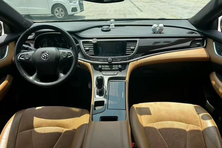 Used Buick LaCrosse 2016 20T Elite Edition Interior 5