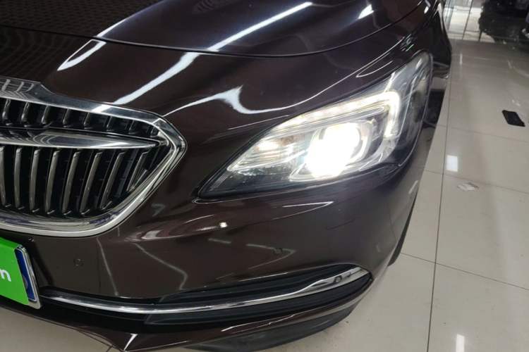 Used Buick LaCrosse 2016 20T Luxury Model Left Front Headlight