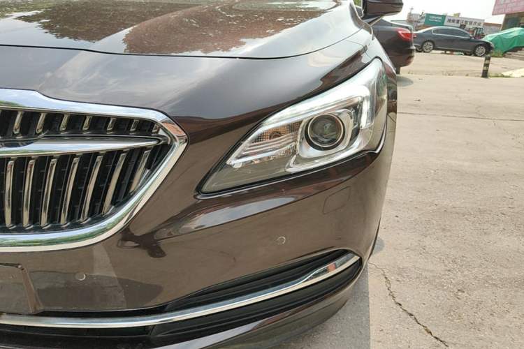 Used Buick LaCrosse 2016 20T Luxury Model Left Front Headlight