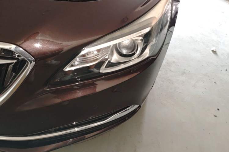 Used Buick LaCrosse 2016 28T Premium Edition Left Front Headlight