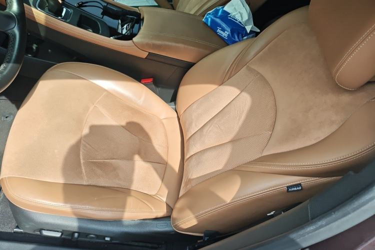 Used Buick LaCrosse 2016 28T Luxury Version Left Front Seat