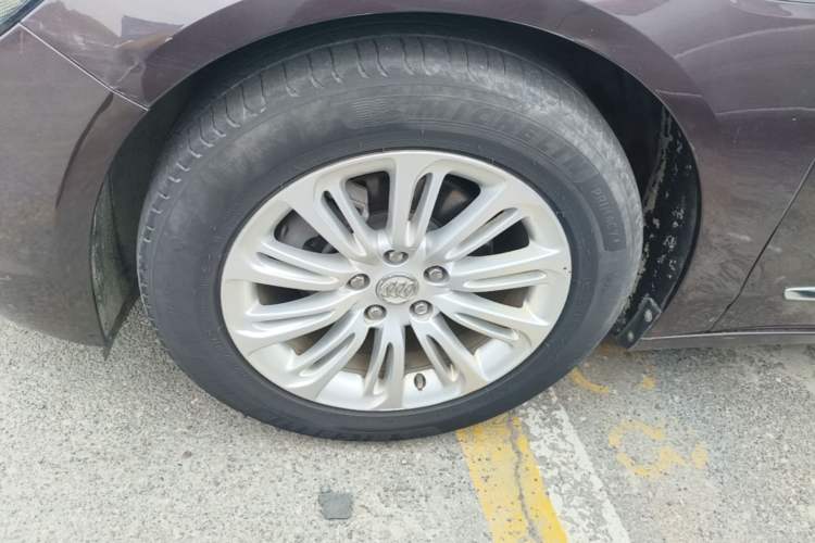 Used Buick LaCrosse 2016 20T Elite Edition Left Front Wheel Hub