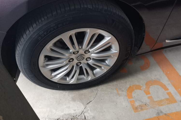 Used Buick LaCrosse 2016 20T Luxury Model Left Front Wheel Hub
