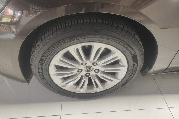 Used Buick LaCrosse 2016 20T Elite Edition Left Front Wheel Hub