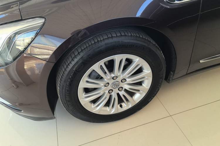 Used Buick LaCrosse 2016 20T Elite Edition Left Front Wheel Hub