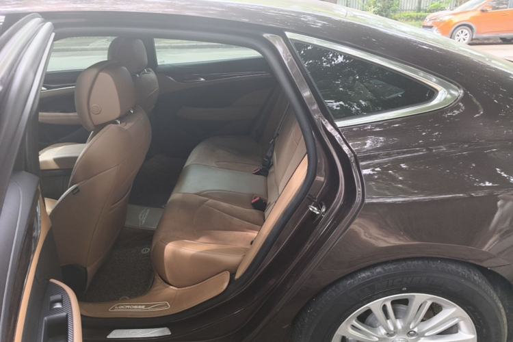 Used Buick LaCrosse 2016 20T Luxury Model Left Rear Seat