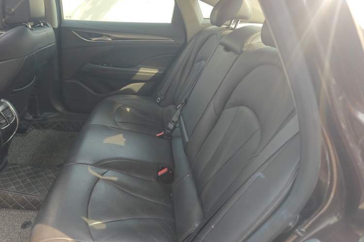 Used Buick LaCrosse 2016 Revised Version 28T Elite Edition Left Rear Seat