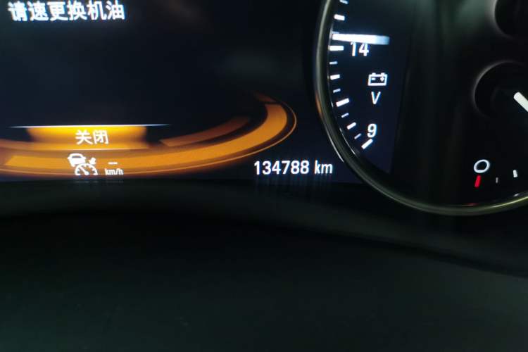 Used Buick LaCrosse 2016 20T Luxury Model Odometer Close Up