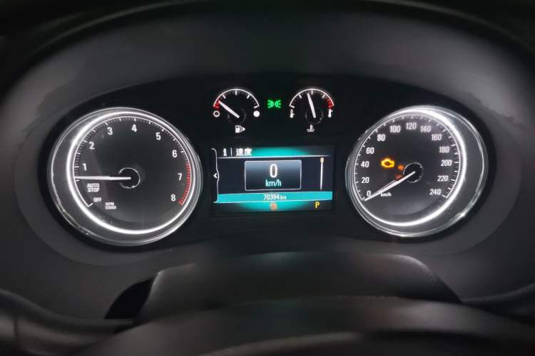 Used Buick LaCrosse 2016 20T Elite Edition Odometer Close Up
