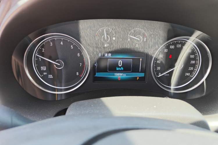 Used Buick LaCrosse 2016 Revised Version 28T Elite Edition Odometer Close Up