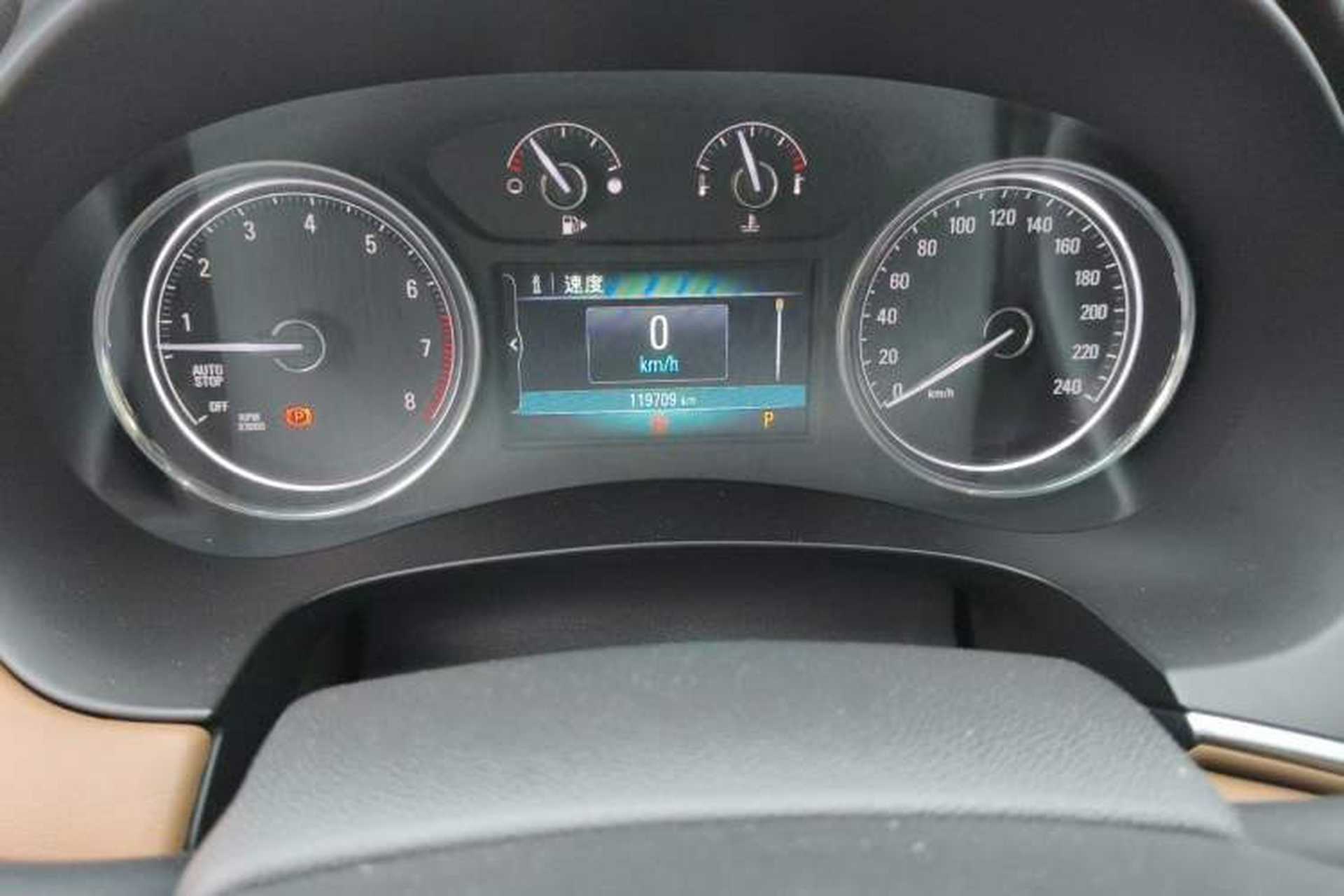 Used Buick LaCrosse 2016 Revised 20T Leading Edition Odometer Close Up