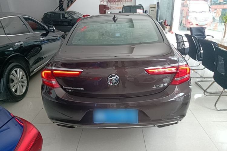 Used Buick LaCrosse 2016 28T Elite Model Rear