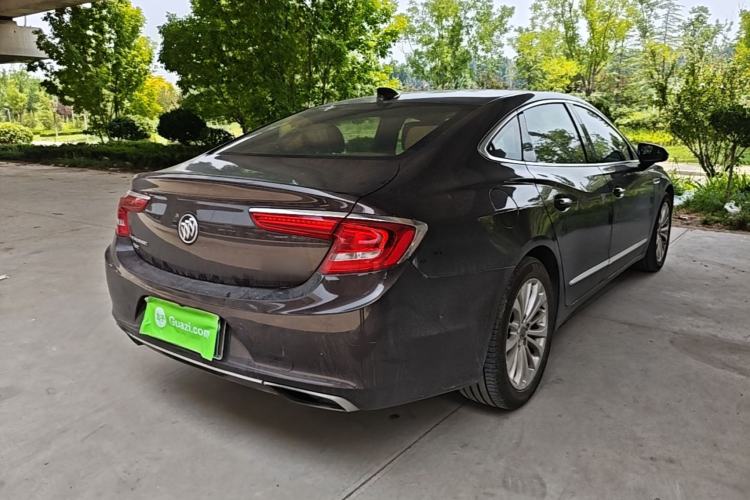 Used Buick LaCrosse 2016 28T Luxury Version Rear Right 45 Deg