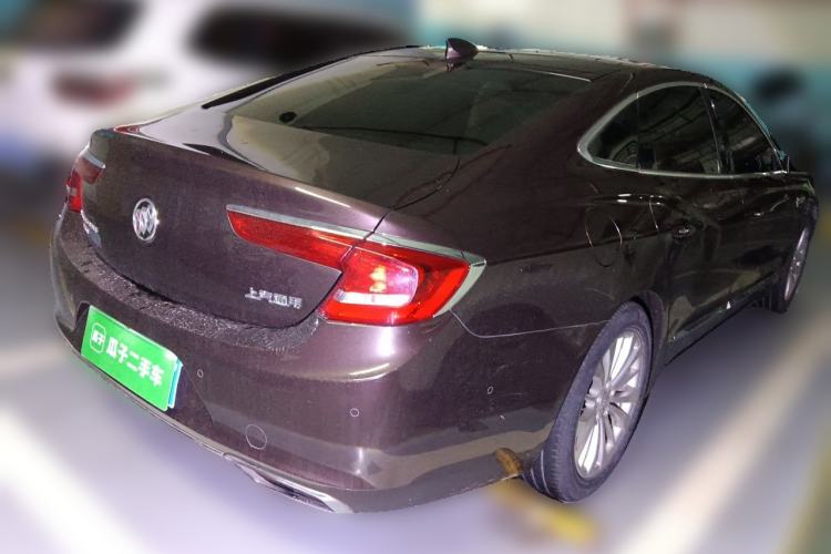 Used Buick LaCrosse 2016 28T Luxury Version Rear Right 45 Deg