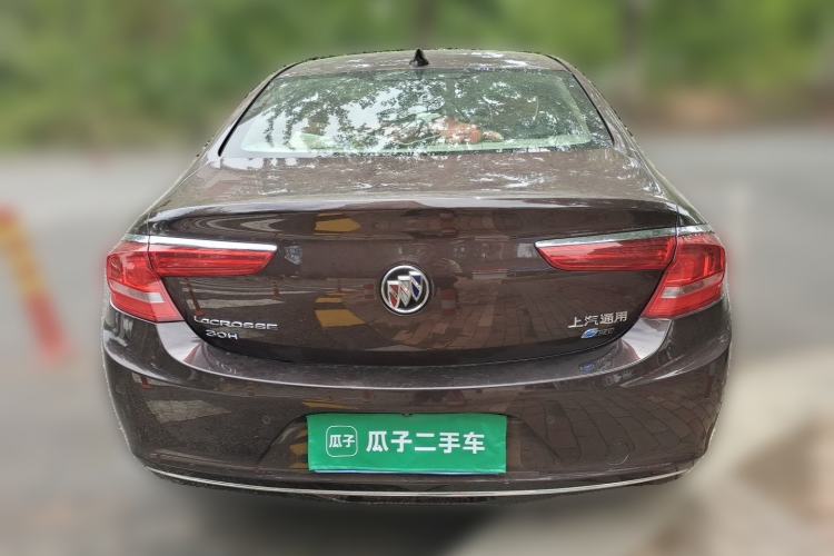 Used Buick LaCrosse 2016 30H Luxury Version Rear