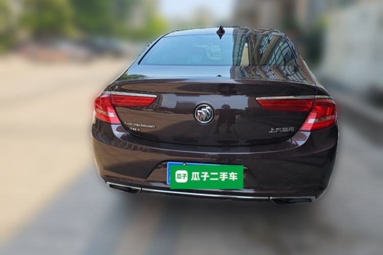 Used Buick LaCrosse 2016 28T Elite Model Rear