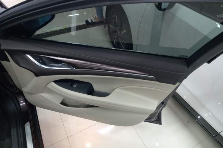 Used Buick LaCrosse 2016 Revised 20T Leading Edition Right Front Door Interior