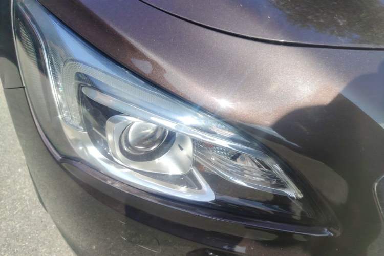 Used Buick LaCrosse 2016 20T Luxury Model Right Front Headlight