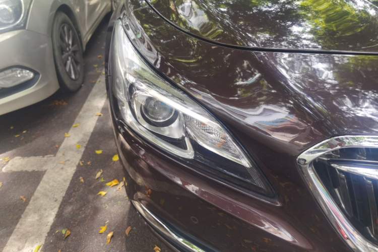 Used Buick LaCrosse 2016 28T Premium Edition Right Front Headlight