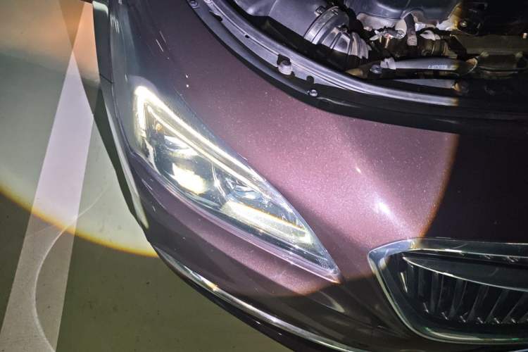 Used Buick LaCrosse 2016 20T Elite Edition Right Front Headlight
