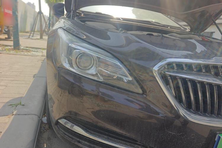 Used Buick LaCrosse 2016 Revised Version 28T Elite Edition Right Front Headlight