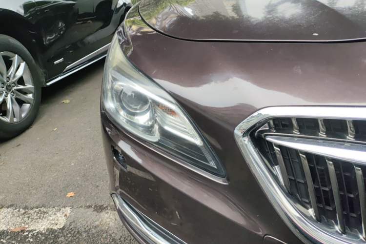 Used Buick LaCrosse 2016 20T Elite Edition Right Front Headlight