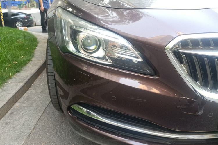 Used Buick LaCrosse 2016 20T Luxury Model Right Front Headlight