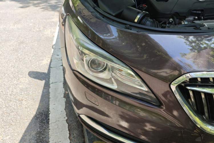 Used Buick LaCrosse 2016 20T Elite Edition Right Front Headlight