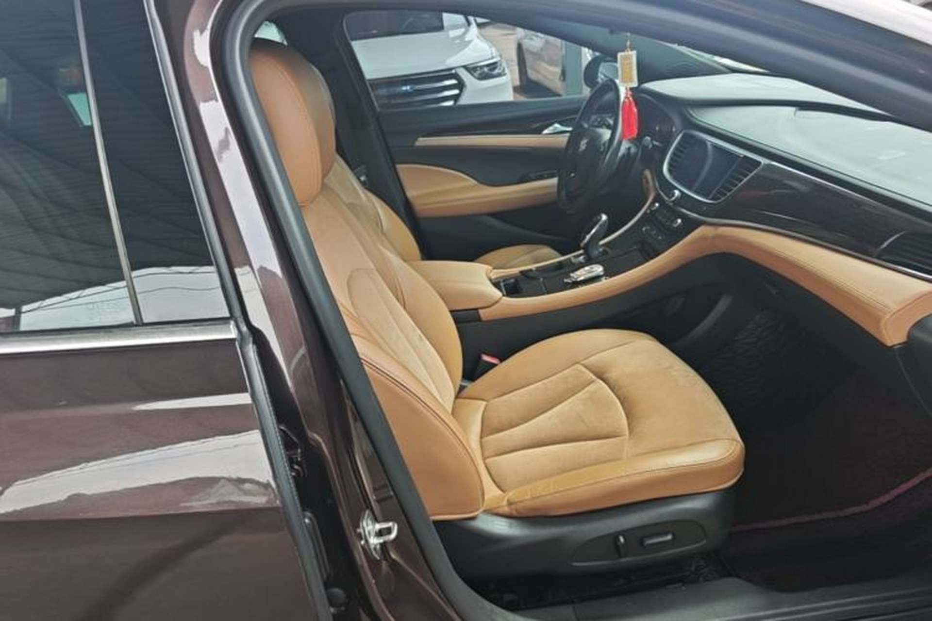 Used Buick LaCrosse 2016 20T Elite Edition Right Front Seat