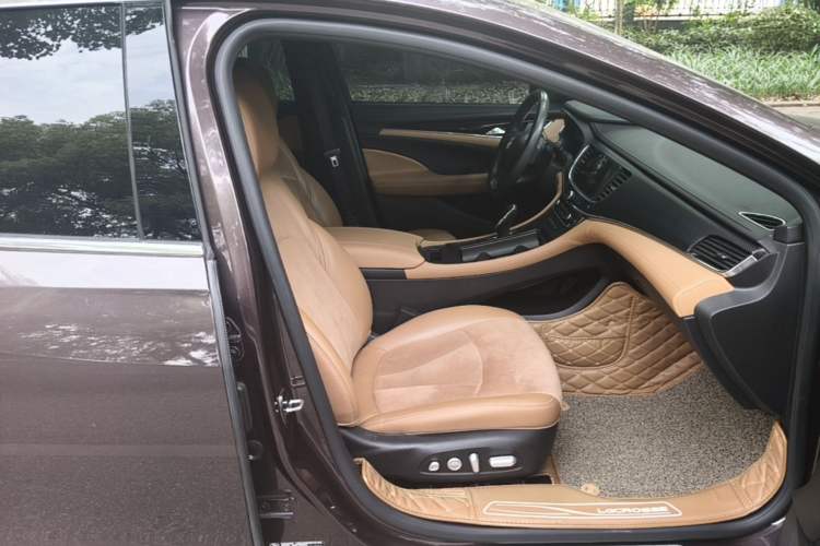 Used Buick LaCrosse 2016 20T Luxury Model Right Front Seat