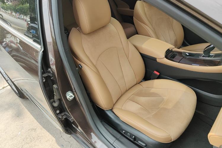Used Buick LaCrosse 2016 20T Luxury Model Right Front Seat