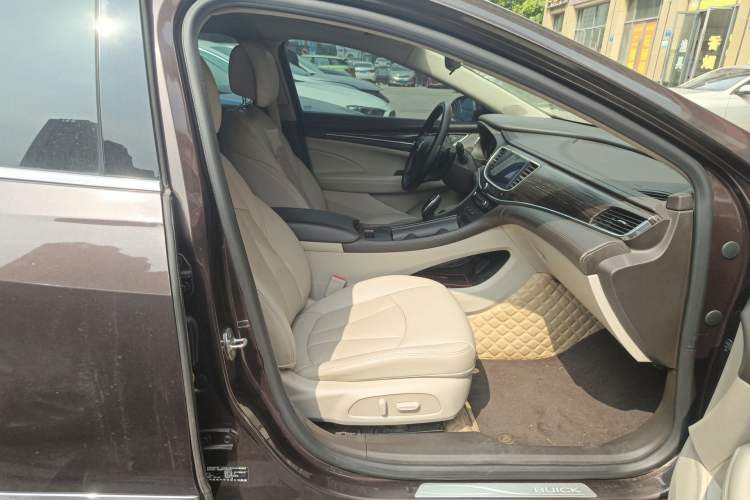 Used Buick LaCrosse 2016 Revised 20T Leading Edition Right Front Seat