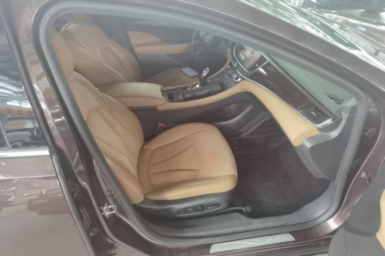 Used Buick LaCrosse 2016 20T Luxury Model Right Front Seat