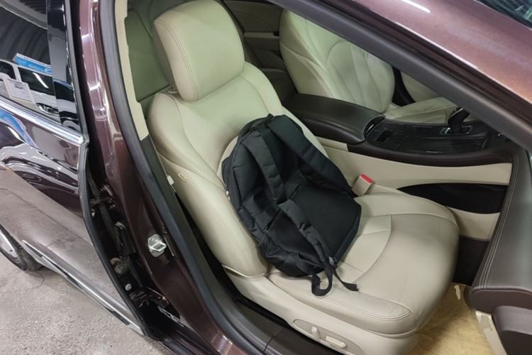 Used Buick LaCrosse 2016 Revised 20T Leading Edition Right Front Seat