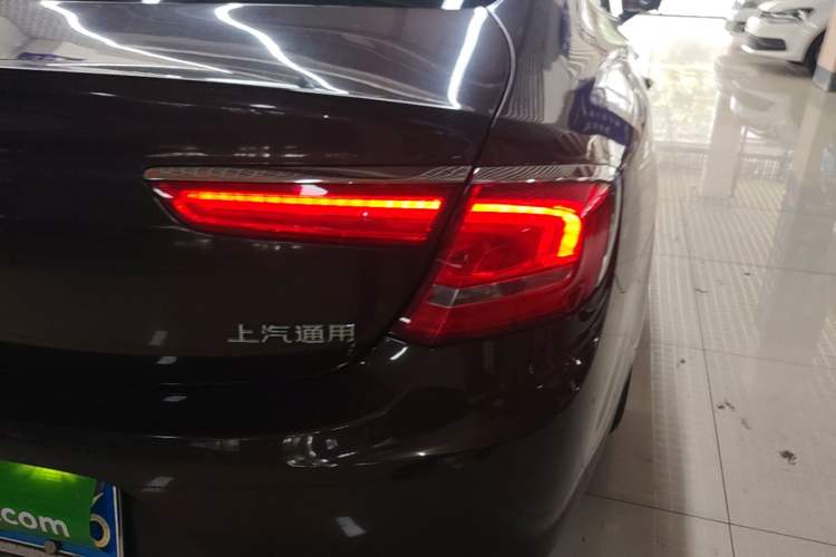 Used Buick LaCrosse 2016 20T Luxury Model Right Rear Taillight