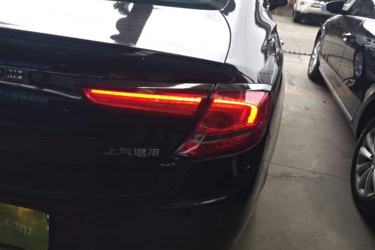 Used Buick LaCrosse 2016 20T Luxury Model Right Rear Taillight