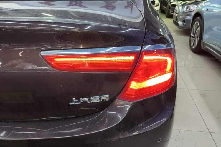 Used Buick LaCrosse 2016 20T Elite Edition Right Rear Taillight