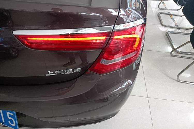 Used Buick LaCrosse 2016 28T Elite Model Right Rear Taillight