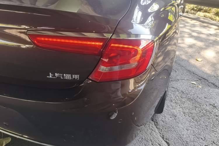 Used Buick LaCrosse 2016 20T Luxury Model Right Rear Taillight