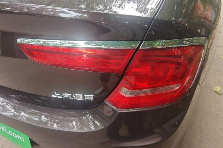 Used Buick LaCrosse 2016 Revised Version 28T Elite Edition Right Rear Taillight