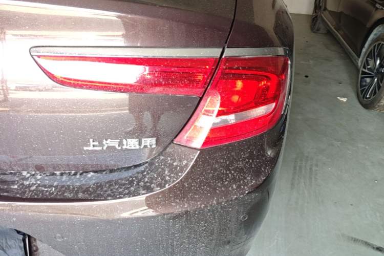 Used Buick LaCrosse 2016 28T Premium Edition Right Rear Taillight