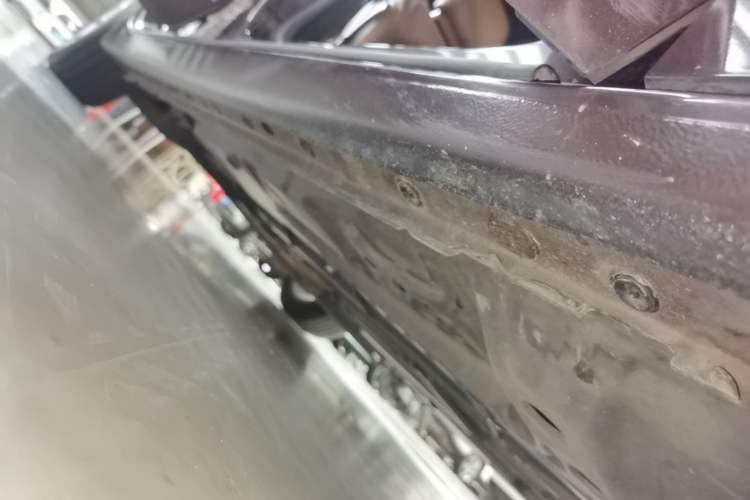 Used Buick LaCrosse 2016 20T Luxury Model Right Side Sill