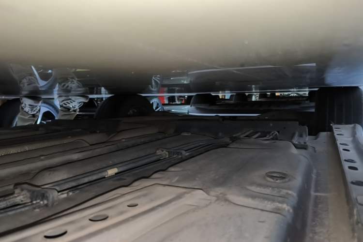 Used Buick LaCrosse 2016 20T Elite Edition Right Side Sill