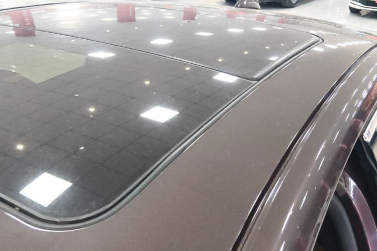 Used Buick LaCrosse 2016 28T Elite Model Roof