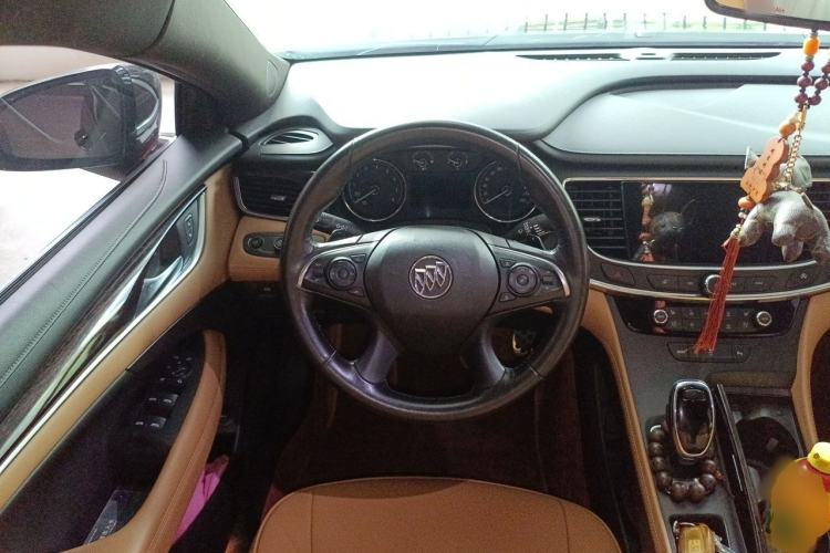Used Buick LaCrosse 2016 20T Elite Edition Steering Wheel